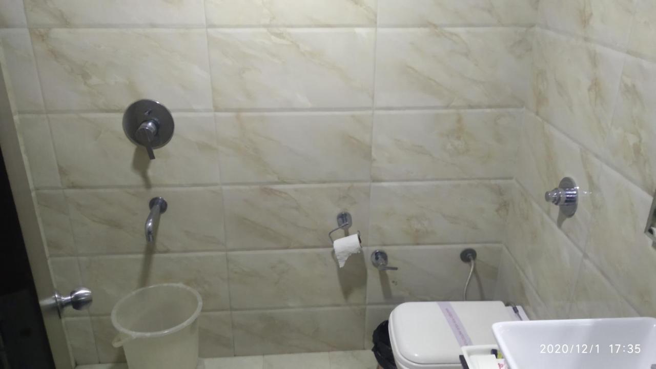 Hotel Popular Amritsar Buitenkant foto