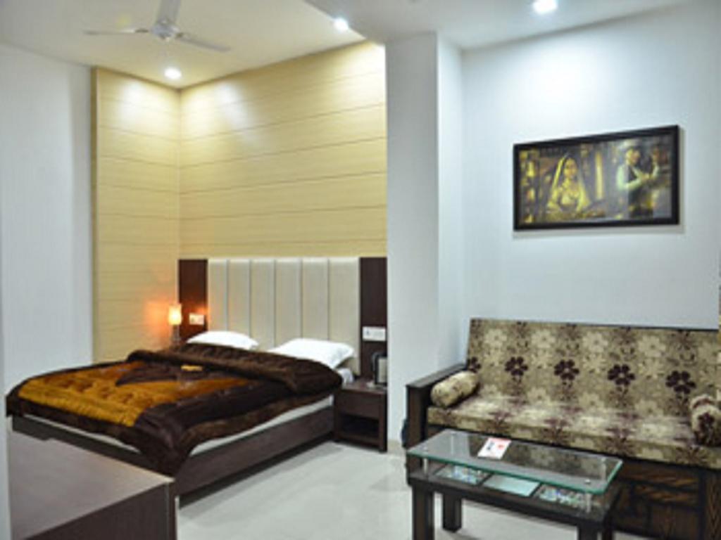 Hotel Popular Amritsar Kamer foto